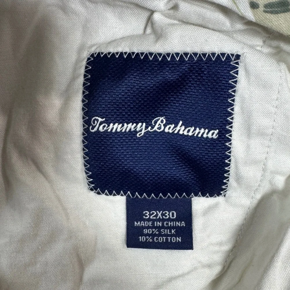 Tommy Bahama Flat Front Chino Pants Mens 32x30 (Fits 32x28.5) Silk Blend Beige